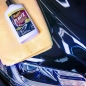 Preview: Meguiars PlastX ausgepackt mit Tuch auf Motorhaube