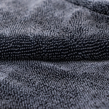 Preview: Liquid Elements Black Hole Premium Trockentuch 40x40cm 1300GSM randlos Preview: Liquid Elements Black Hole Premium Trockentuch Nahaufnahme