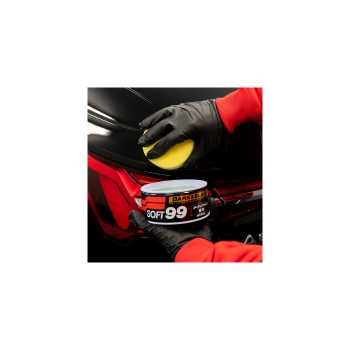 Preview: Soft99 Dark & Black Wax Soft99 Scratch Revolution Wax Anwendung am Auto