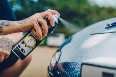 Preview: Meguiars Heavy Duty Foaming Bug Remover Insektenentferner 444ml Preview: Meguiars Heavy Duty Foaming Bug Remover Anwendung