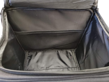 Preview: Meguiars Kit Bag Tragetasche Aufbewahrungstasche Innenansicht