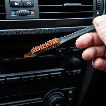 Preview: Meguiars Triple Duty Car Detailing Brush Bürste 3in1 Bürste Anwendung Radio