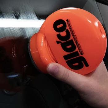 Preview: Soft99 Glaco Roll On Large Scheibenversiegelung Anwendung