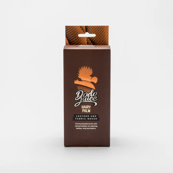 Dodo Juice Hairy Palm - Leder-, Vinyl- und Stoff-/Polsterbürste - Naturborsten für eine sanftere Reinigung Dodo Juice Hairy Palm - Leder-, Vinyl- und Stoff-/Polsterbürste - Naturborsten für eine sanftere Reinigung