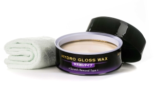Soft99 Hydro Gloss Wax Scratch Removal Type geöffnete Dose mit Tuch